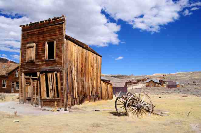 Abandoned Desert Home